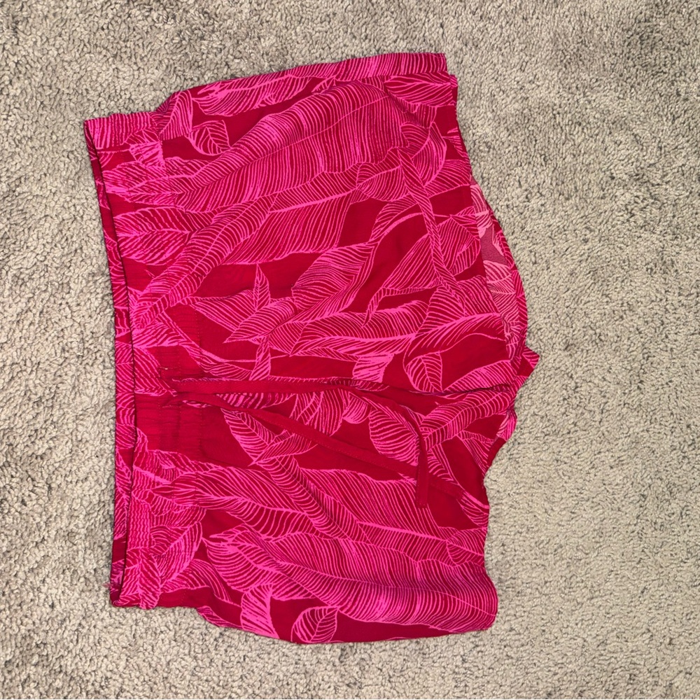 AMO High Waist Pink Leaf Pattern Shorts